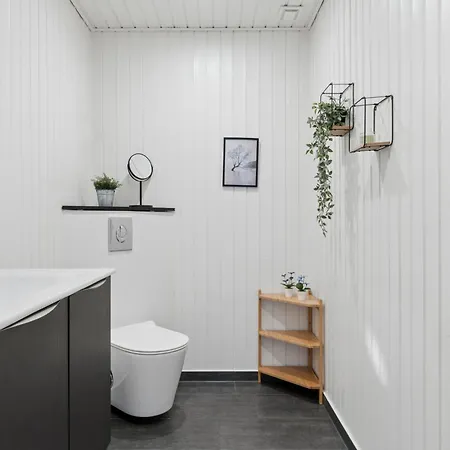 Spacious In Scenic Arrild Feriehus *